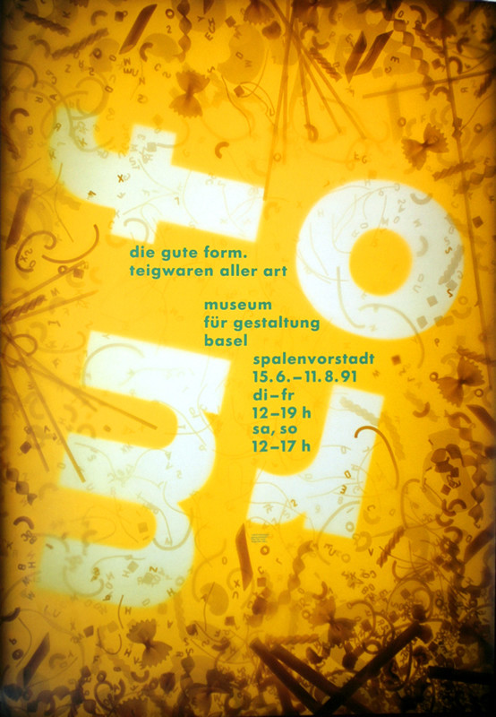 Pasta scattered; yellow